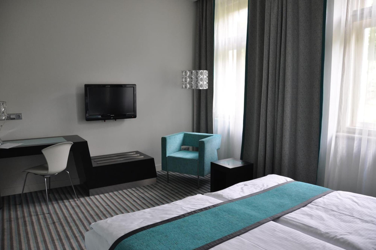 Bedroom 2, Red and Blue Design Hotel Prague, Praha 6