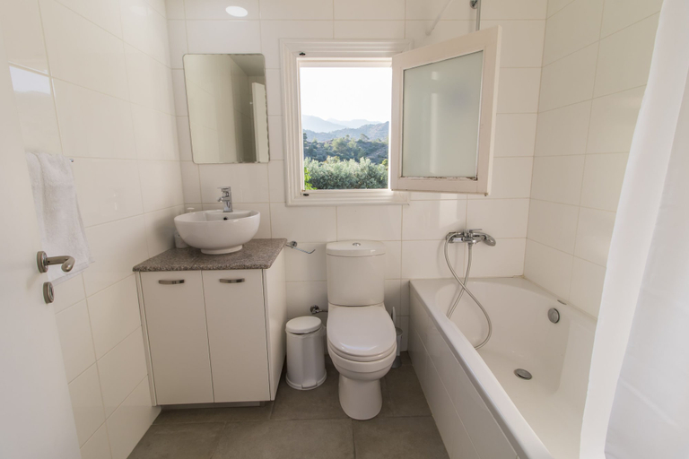 Bathroom, Estia Anogaia Cottage, Larnaca