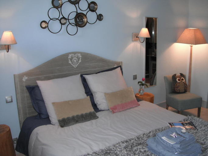 Bedroom 5, Le Brame, Oise
