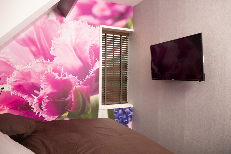 Bedroom 4, House of Tulips, Hillegom