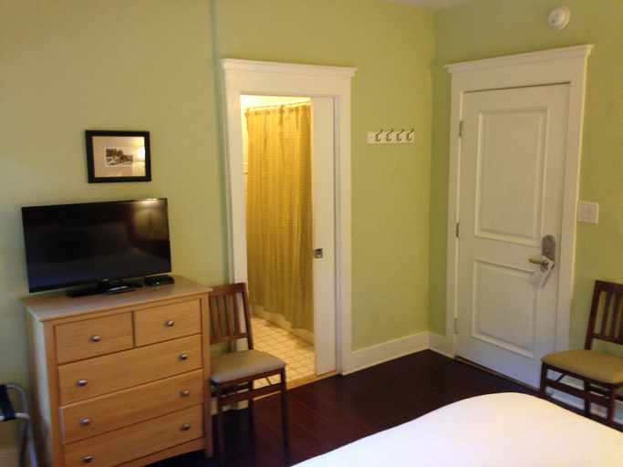 Bedroom 4, Highland Dell Lodge, Sonoma