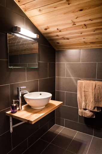 Bathroom 5, The Nant, Haute-Savoie