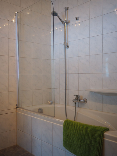 Bathroom 4, Bei Herrmanns, Imst