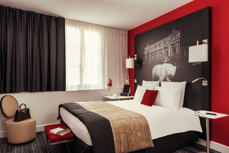 Bedroom 5, Mercure Paris Opéra Louvre Hotel, Paris