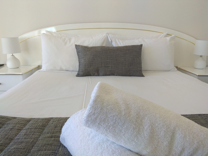 Bedroom 4, Meridian Tower, Gold Coast