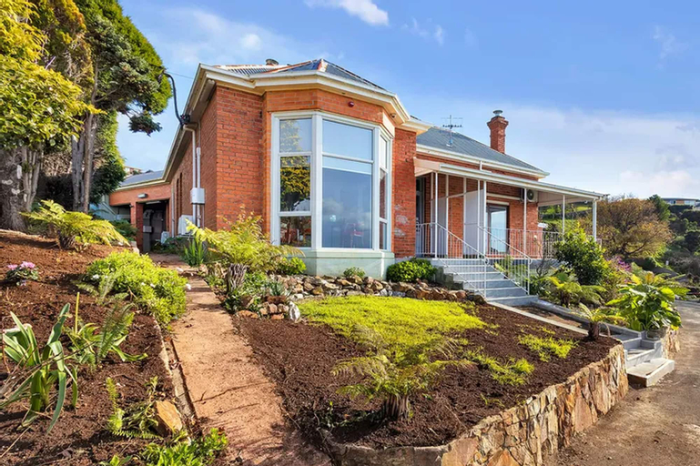 Oakleigh House, Burnie  - Pt A