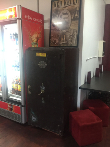 Food & Drinks 5, Royal Mail Hotel Jerilderie, Jerilderie
