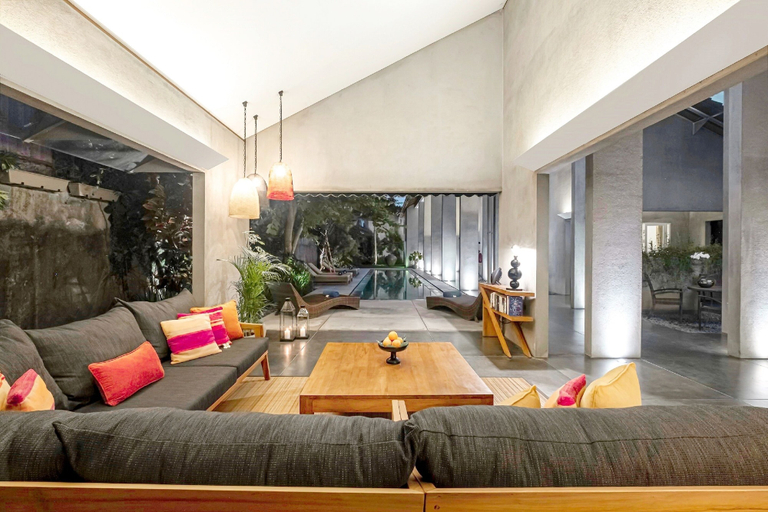 Mayaloka Villas Seminyak - Tap to explore photos