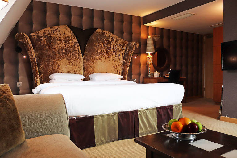 Bedroom 3, The Pinewood Hotel, Buckinghamshire