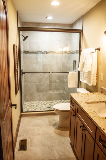 Bathroom 3, Asheville Country Cabins, Buncombe
