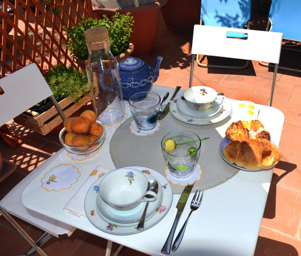 Food & Drinks, Altera Domus, Napoli