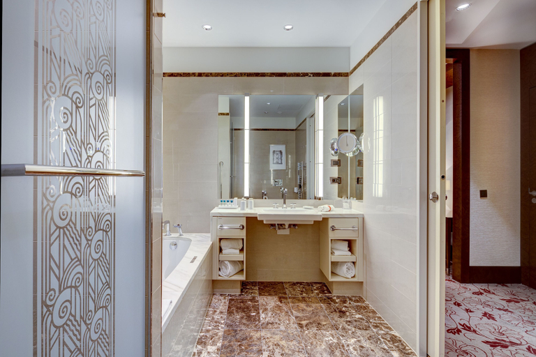 Bathroom 5, Anantara Palais Hansen Vienna – A Leading Hotel of the World, Wien