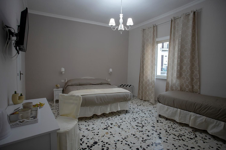 Bedroom 3, B&B Agorà Mura Greche, Napoli