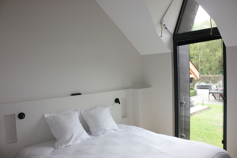 Bedroom 2, La Ferme Blanche, The Originals Relais, Nord