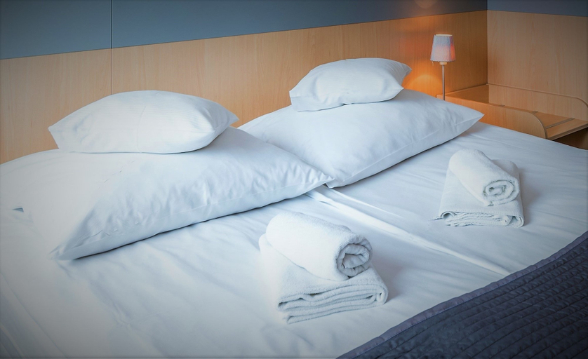 Bedroom 3, Weiser Hotel, Środa Śląska