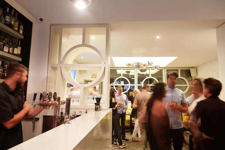Food & Drinks 5, Rose Hotel & Motel, Bunbury