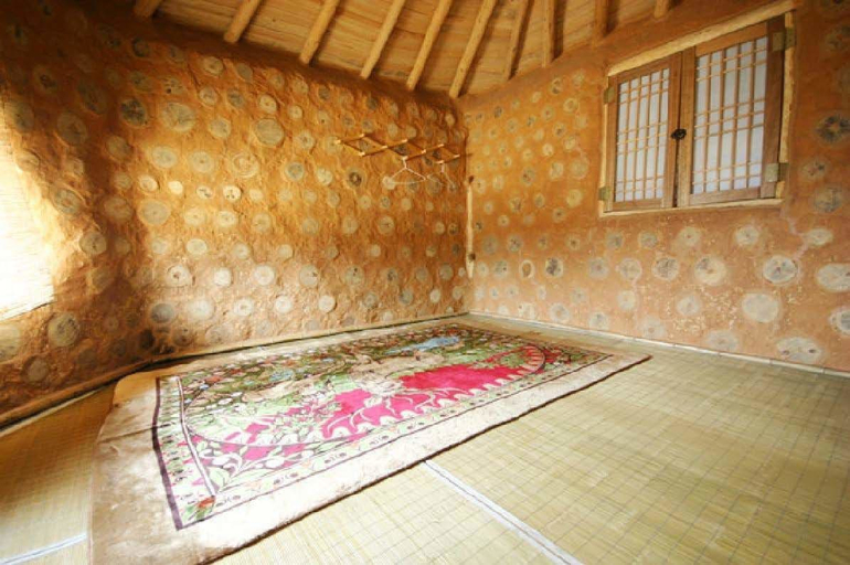 Bedroom 2, Gwangsoo's Thought, Jinan