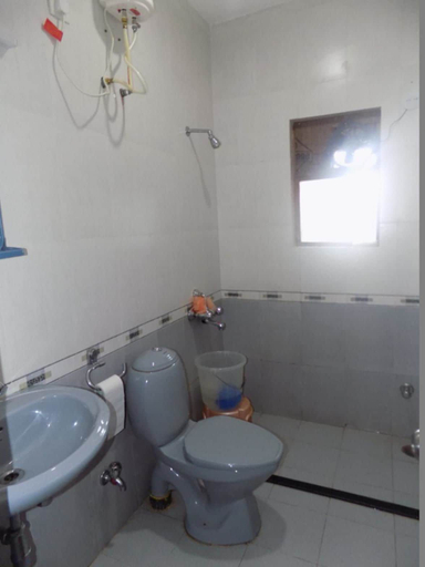 Bathroom 3, CasaMelhor Apartment Pool near Panji CM054, North Goa