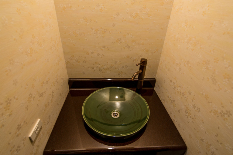 Bathroom 4, Queen's Hotel Chitose, Chitose
