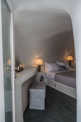 Bedroom 3, Lava Caves, South Aegean