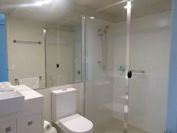 Bathroom, Pure Kirra, Gold Coast