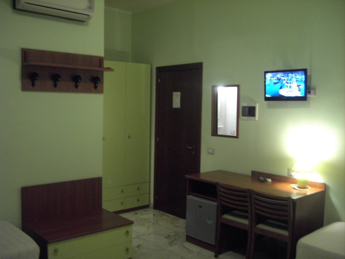 Bedroom 3, Etna Inn, Catania