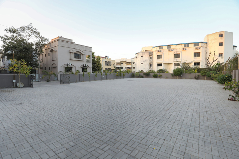 Exterior & Views 1, Hotel Ashray Inn Express, Ahmadabad