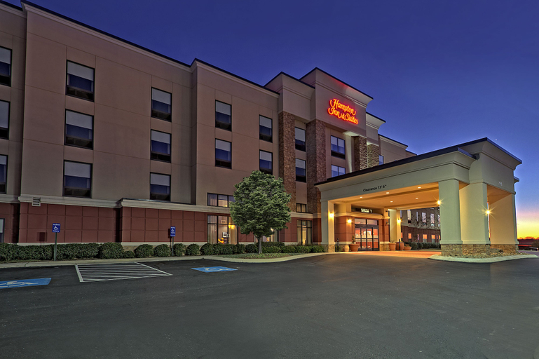 Exterior & Views 2, Hampton Inn & Suites Lebanon, Wilson