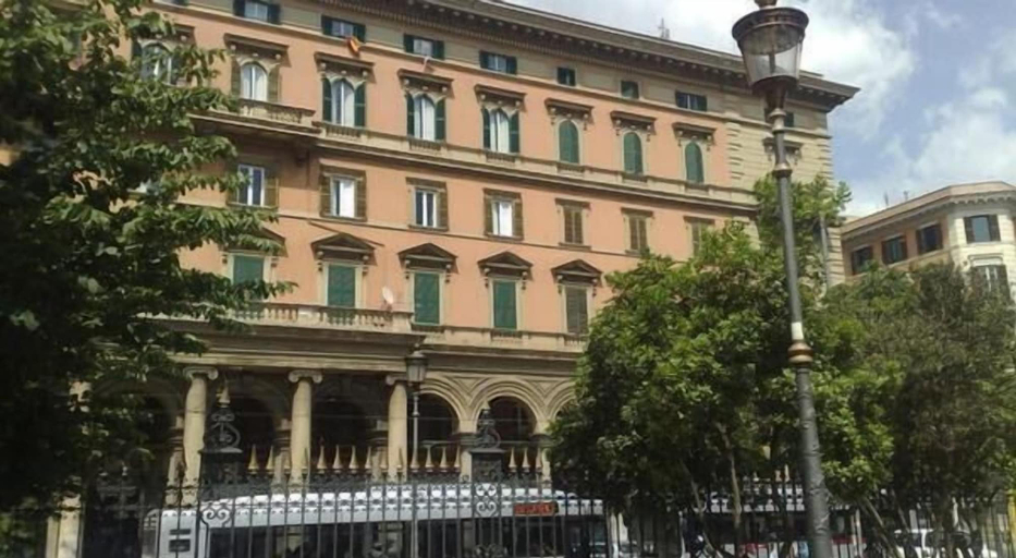 Exterior & Views 2, Inncentral Rome, Rome