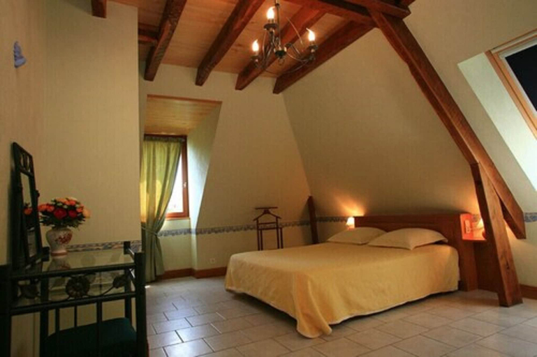 Bedroom 4, Chambres d'Hotes Larnaudie, Dordogne