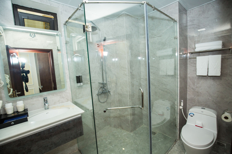 Bathroom 5, Vincent Halong Hotel, Hạ Long