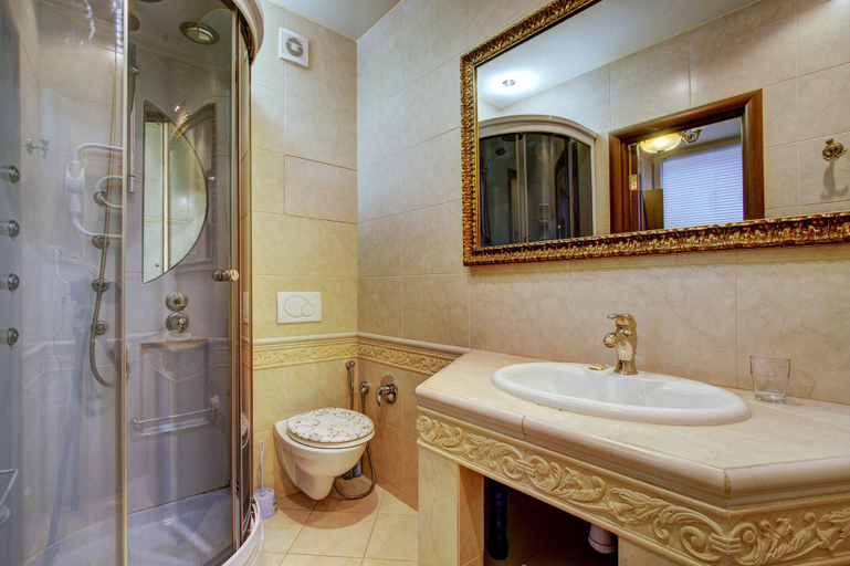 Bathroom 3, STN Apartments on Nevsky Prospect, Sankt-Peterburg gorsovet