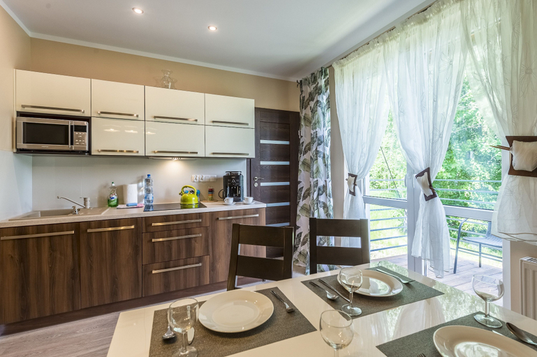 Others 4, Brzozowy Zakątek - Apartamenty 5d, Lubań