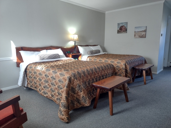 Bedroom 2, Otherland Hotel, Windham