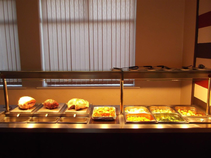 Food & Drinks 5, Esplanade Hotel - Clacton On Sea (Beachfront Hotel) by OYO, Essex