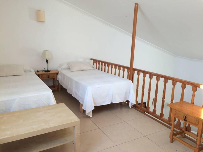 Bedroom 2, HOMEnFUN Fornells, Baleares
