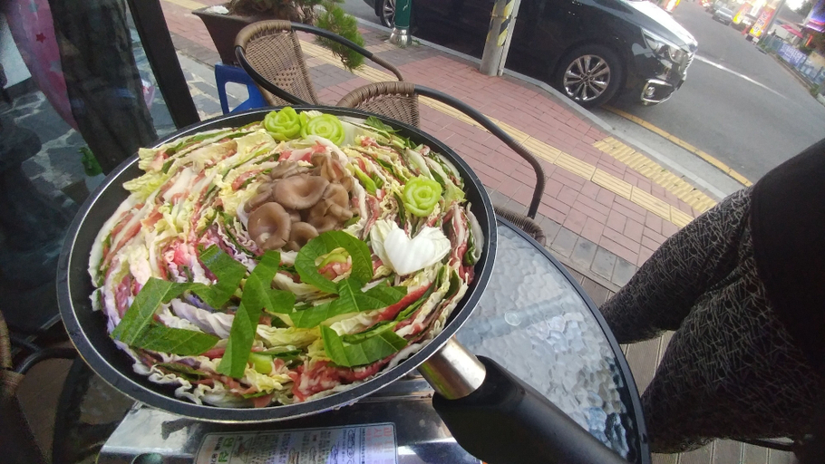 Food & Drinks, Boryeong Laon Pension, Boryeong
