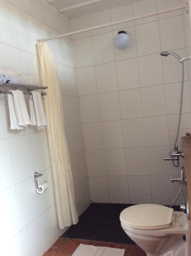 Bathroom 4, Fort House, Ernakulam