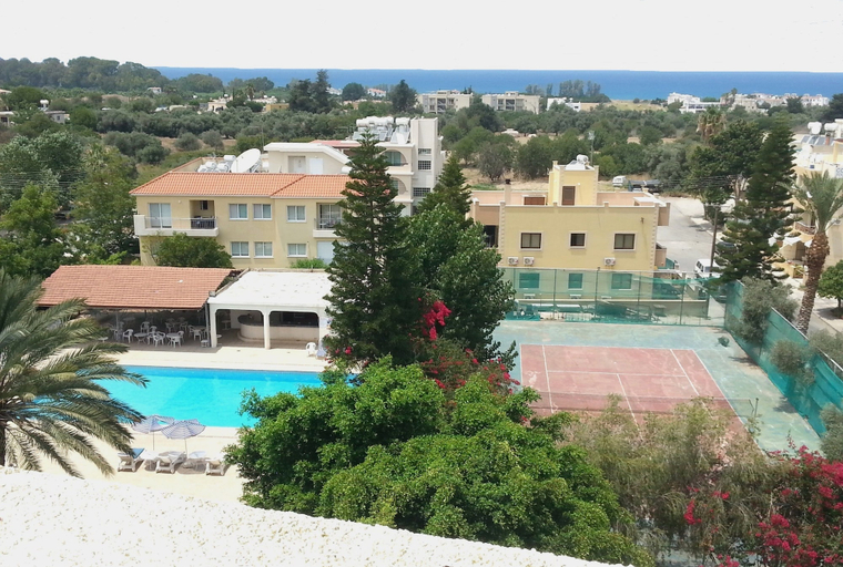 Exterior & Views 2, Marion