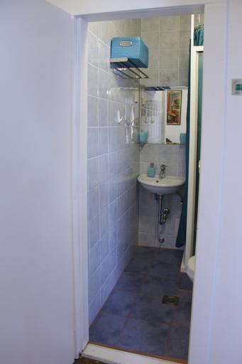 Bathroom 4, Harmony Gallery, Ljubljana