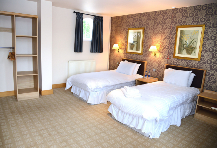 Bedroom 2, Crewe & Harpur, Derby by Marston's Inns, Derbyshire