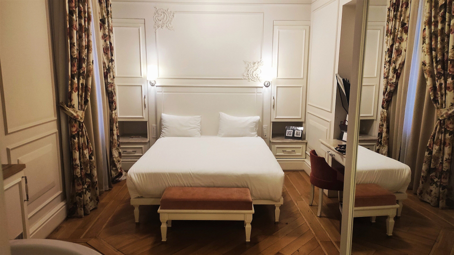 Bedroom 4, Corinne Art & Boutique Hotel, Beyoğlu