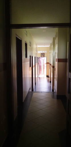 Others 4, Joden Suites, Busiiro