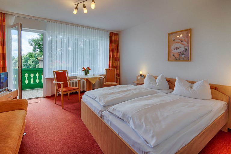 Bedroom 3, Hotel & Café PANORAMA, Goslar