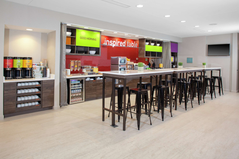 Food & Drinks 5, Home2 Suites by Hilton Bloomington, Monroe