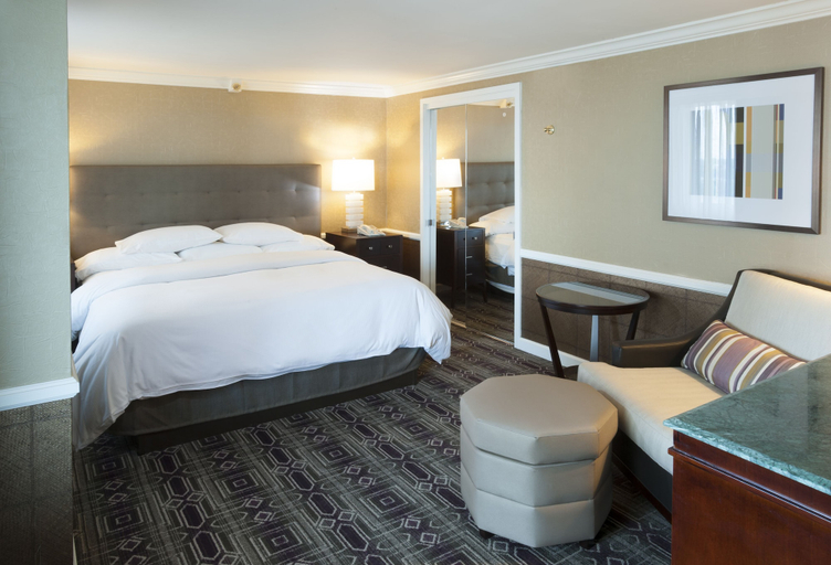 Bedroom 3, Hilton Harrisburg, Dauphin