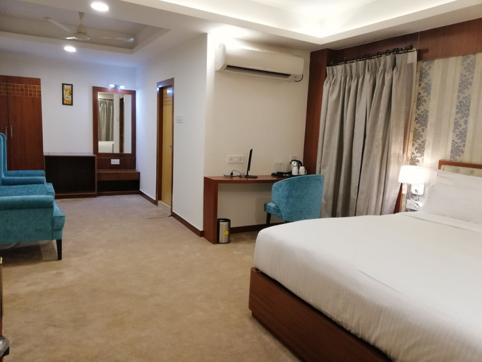 Bedroom 3, Hotel Emirates, Kolkata