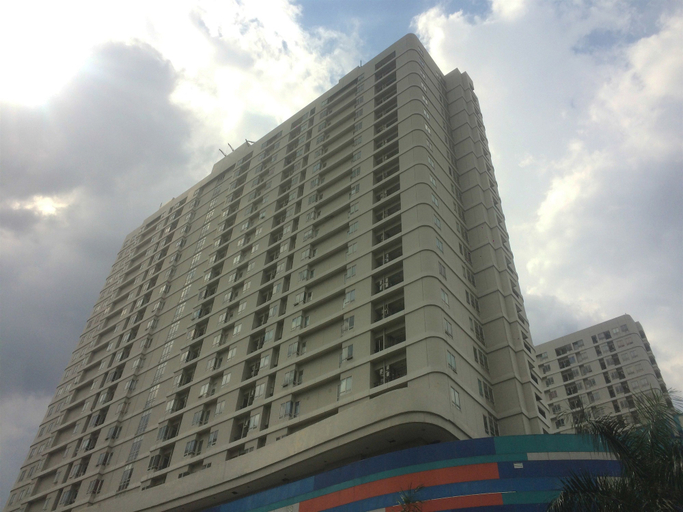 Exterior & Views, Full Parquette 2BR @ Cinere Bellevue Apartment By Travelio, Depok