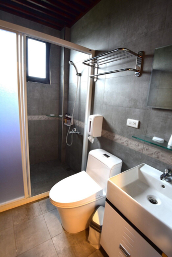 Bathroom, Shui Yifang B&B, Penghu