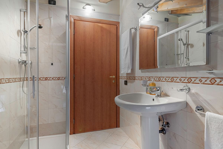 Bathroom 3, Palazzo Brando, Treviso